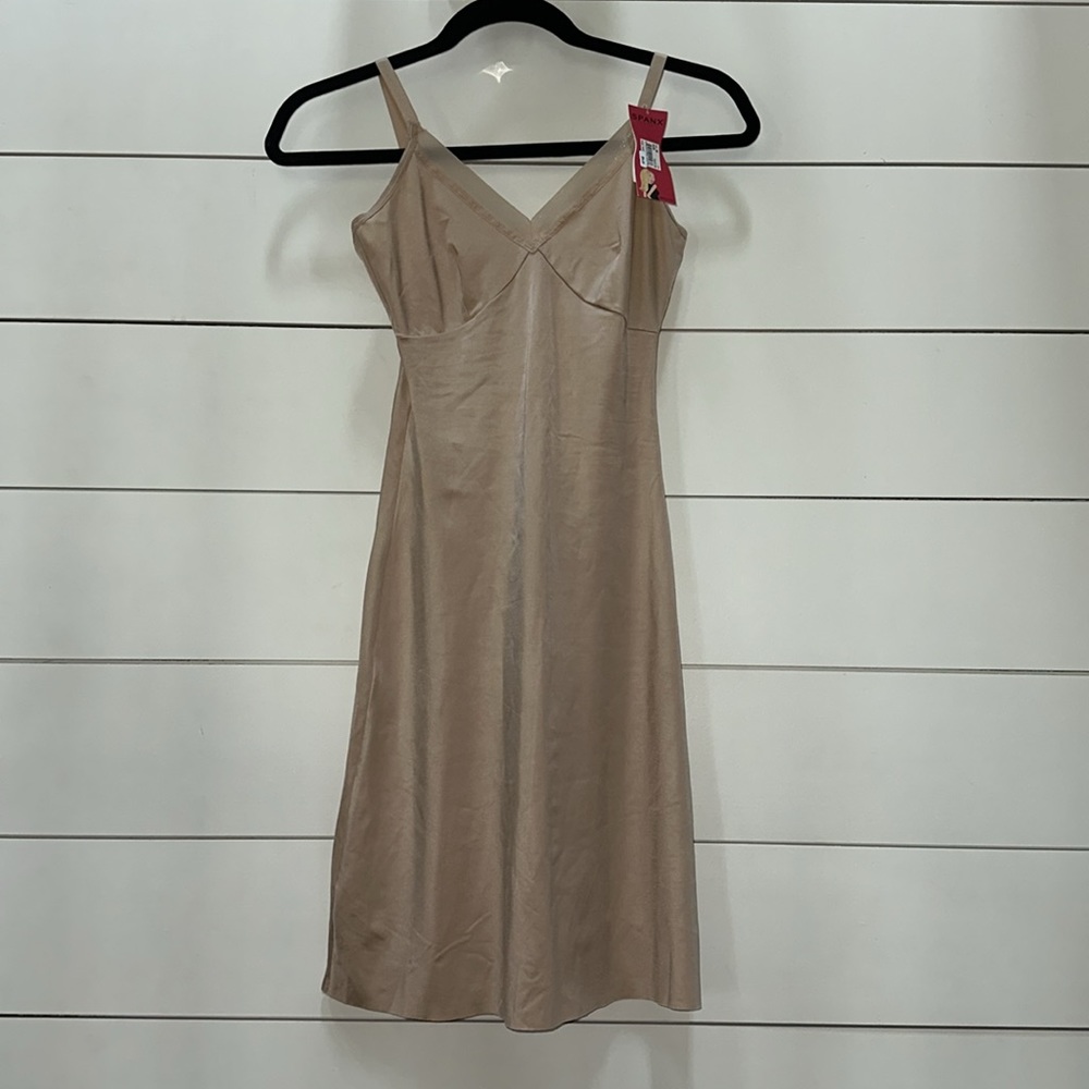 NWT SPANX Simplicity Full Slip